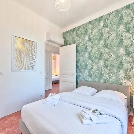 Maison Sara Les Pins Holiday home *