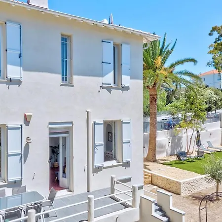 Maison Sara Les Pins Holiday home Juan-les-Pins