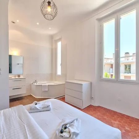 Holiday home Maison Sara Les Pins *